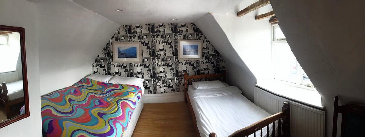 A Pousada Dover Backpackers Exterior foto